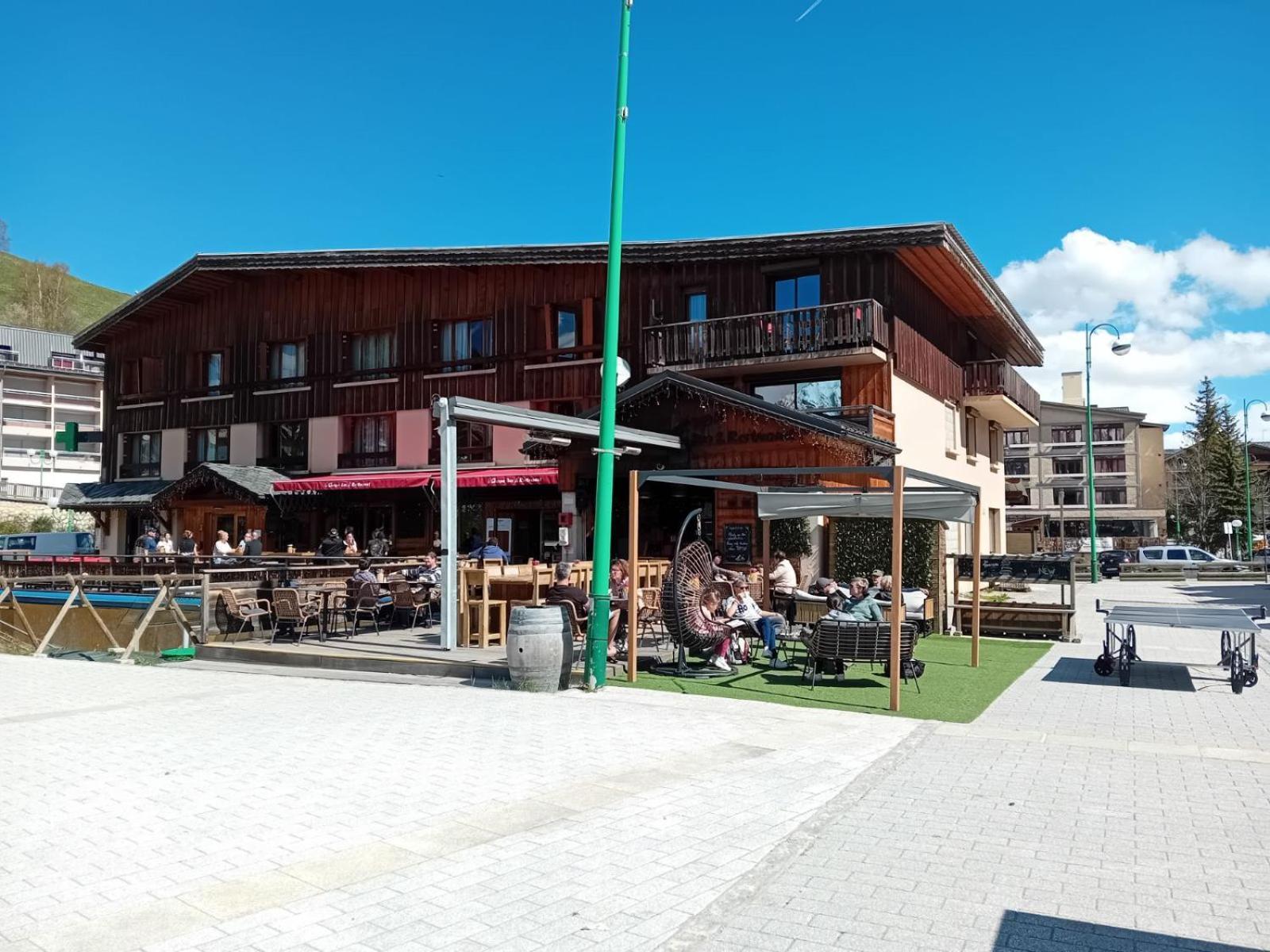 Hotel Le Sherpa Les Deux Alpes Bagian luar foto