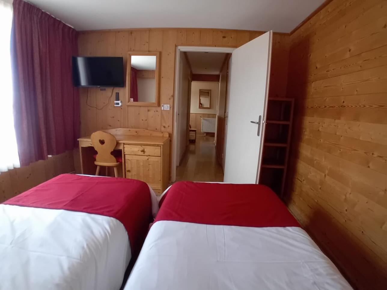 Hotel Le Sherpa Les Deux Alpes Bagian luar foto