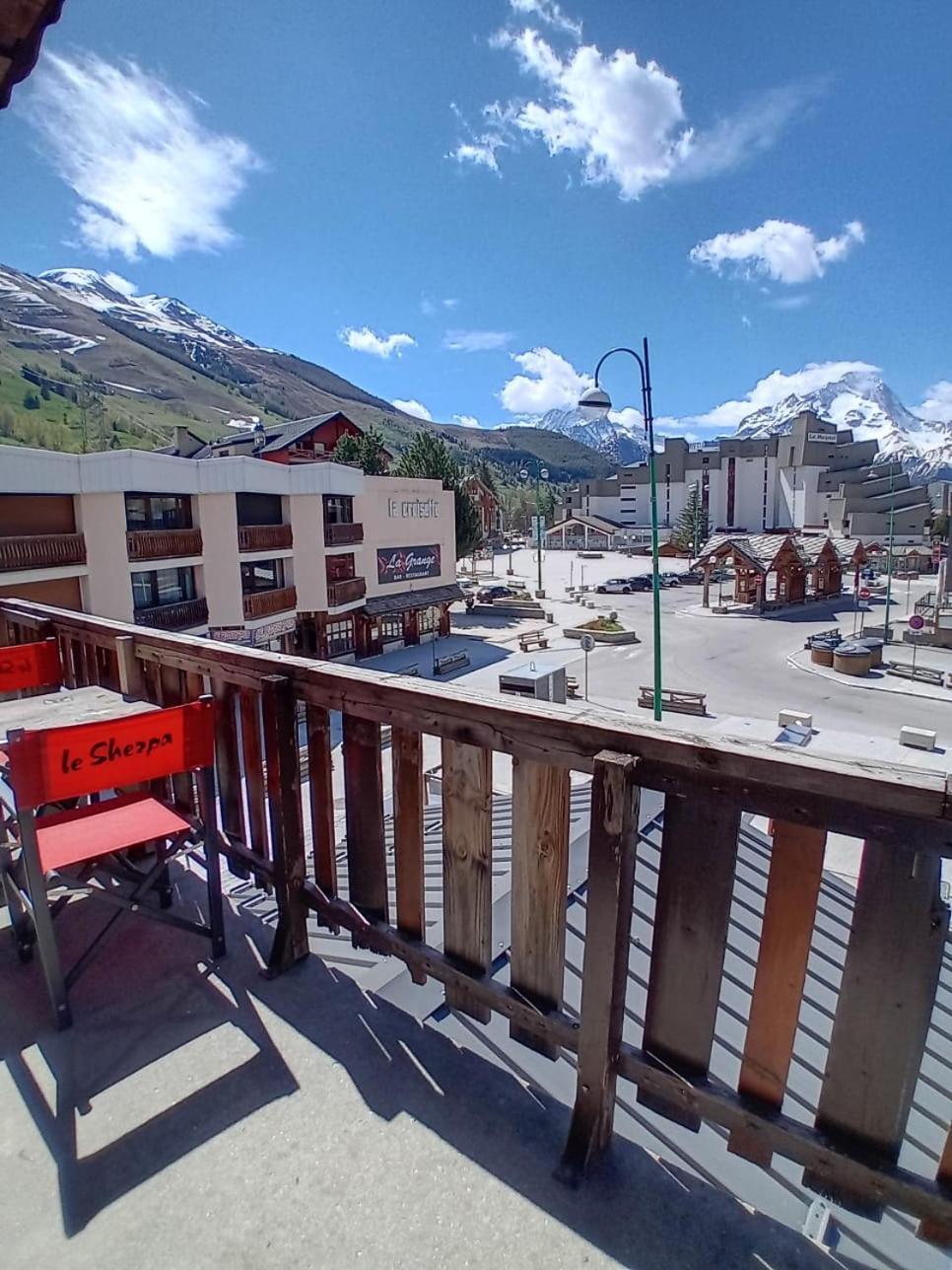 Hotel Le Sherpa Les Deux Alpes Bagian luar foto