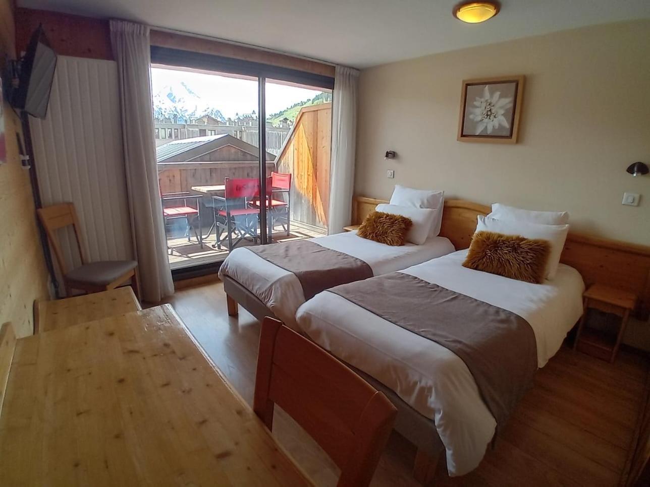 Hotel Le Sherpa Les Deux Alpes Bagian luar foto